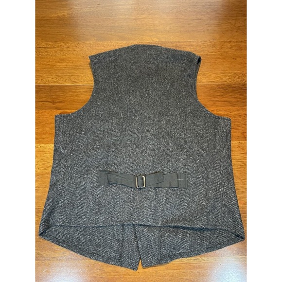 Small Johnson Woolen Mills gray herringbone four pocket vest - Picture 10 of 11
